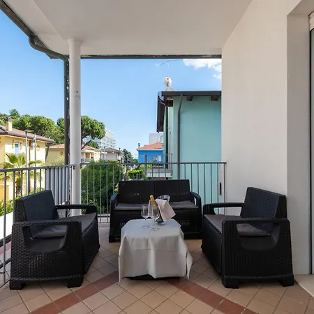 Jesolo, Terrazza Vicino Al Mare, 6 Posti Letto Appartamento *